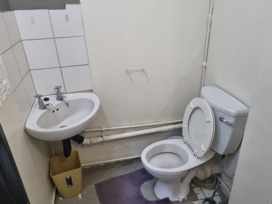 6 Bedroom Property for Sale in Park West Free State
